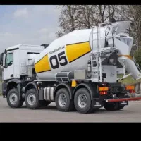 راننده میکسر وبازاریاب بتن