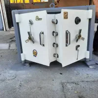 با سلام گاوصندوق زیر ویترین هر اندازه