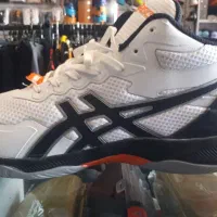 کفش راحتی و اسپورت. صدرا. مطهر نیا. ورزشی پارسه|کیف، کفش، کمربند|صدرا-فارس, فاز ۱|دیوار