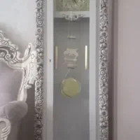 ساعت ایستاده و تابلو