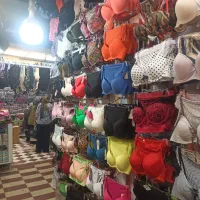 فروشنده لباس زیر