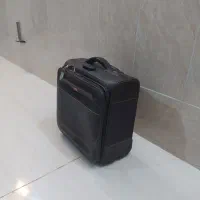 چمدون|کیف، کفش، کمربند|اصفهان, برزان|دیوار