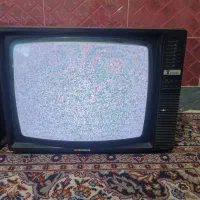 دو عدد تلوزیون و دو عدد ضبط