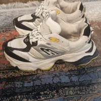 سه جفت کفش آدیداس و بالنسیاگا
