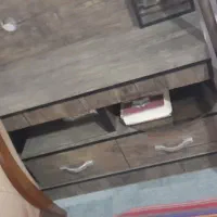 یک میز تلویزیون چهار کشوو جا برای وسایل تزیینی|میز تلویزیون|فیروزکوه, |دیوار