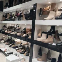 به یک انبار دار آقا نیازمندیم