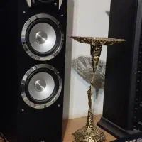 اسپیکر بزرگ ایستاده راک