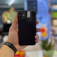 اپل iPhone 11 با حافظهٔ ۶۴ گیگابایت