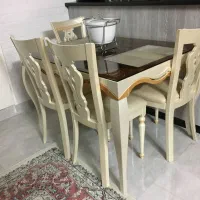 میز نهارخوری