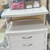 ترولی پزشکی سالم و آماده استفاده