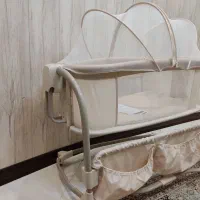 تخت کنار مادر مدل Hipp