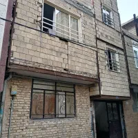 ساختمان دو طبقه در نصیرشهر رباط کریم