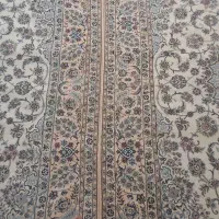 قالی دستبافتِ ۱۴۰۰ خفتِ ۲/۵ در ۳/۵ .