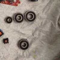 تعدادی بلبرینگ دانه ای|قطعات و لوازم جانبی رایانه|قم, سراجه (۱۵ خرداد)|دیوار