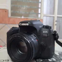 دوربین حرفه ای 77d کانن به همراه لنز پنجاه فیکس