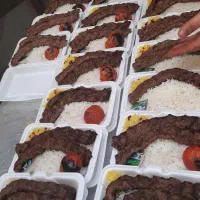 نیروی خانوم جهت نظافت چلوکبابی