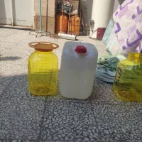 تعدادی دبه ده و بیست لیتری جنس ضخیم مواد نو|ظروف نگهدارنده، پلاستیکی، یک‌بارمصرف|شیراز, شهرک مطهری|دیوار