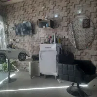 همکار آرایشگر مردانه نیازمندیم