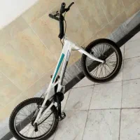 دوچرخ حرکات نمایشی دوچرخه خاص