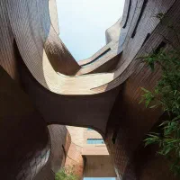 ویلای-دوبلکس-400-متری-در-گوار-با-زمین-1000-متری