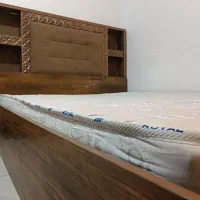 تخت ۲ نفره همراه میز ارایش