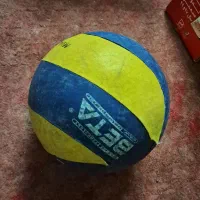 توپ والیبال