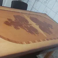 میز نهارخوری چوبی طرحدار