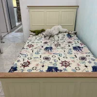 کتابخانه و تخت برند نو