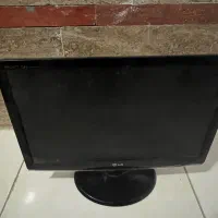 کیس کامپیوتر و مانیتور