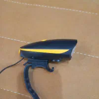 چراغ و بوق برای دوچرخه