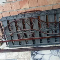 تخت دونفره فلزی