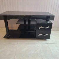 میز زیر تلویزیونی