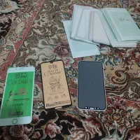یه سری گلاس گوشی اپل و غیره