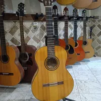 گیتار اسپانیایی کوئینکا مدل 30 f اورجینال سری اول|گیتار، بیس، امپلیفایر|تهران, سهروردی|دیوار
