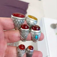 تعدای انگشتر  کار دست بسیار خواص دیدنی