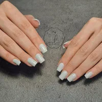 آموزش کاشت ناخن‌