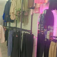 واگذاری فروشگاه لباس زنانه در نبوی منش|اجارهٔ مغازه و غرفه|خمینی‌شهر, |دیوار