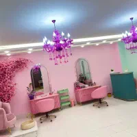 ناخن کار و مژه کار ماهر فقط با ۲۰درصد پورسانت