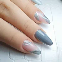 تخصصیی ترین مرکز کاشت ناخن ژورنالی