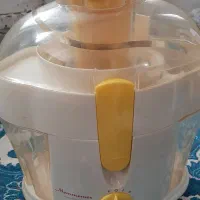 آبمیوه گیر