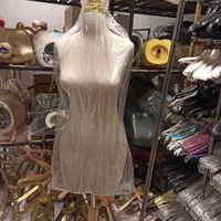 مانکن پایه چوبی تاچ دار