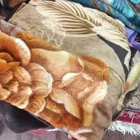 سلام چند عدد پتو گلبافت تمیز بشرط|رختخواب، بالش، پتو|ساوه, |دیوار