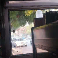 شاگرد دکه نشریاتی فروشندگی و چیدمان