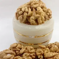 گردو پوست. کاغذی خوش طعم سرحد فارس|خوردنی و آشامیدنی|شیراز, لاله|دیوار