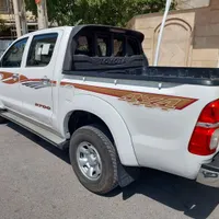 TOYOTA هایلوکس دو کابین بلند