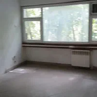 بر ولیعصر ۱۲۲ متر