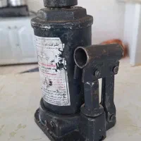 جک روغنی نو معاوضه هم دارم با کفتر یا کبوتر|قطعات یدکی و لوازم جانبی|ملایر, |دیوار