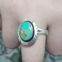 یک عدد انگشتر فیروزه نیشابور اصل زنانه