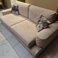 کاناپه بزرگ ۲ الی ۳ نفره رنگ کرم - دست دوم|مبلمان خانگی و میز عسلی|تهران, ایرانشهر|دیوار