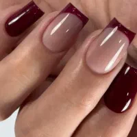 کاشت ناخن پلی ژل ژلیش لمینت ناخن|خدمات آرایشگری و زیبایی|مشهد, مقدم|دیوار